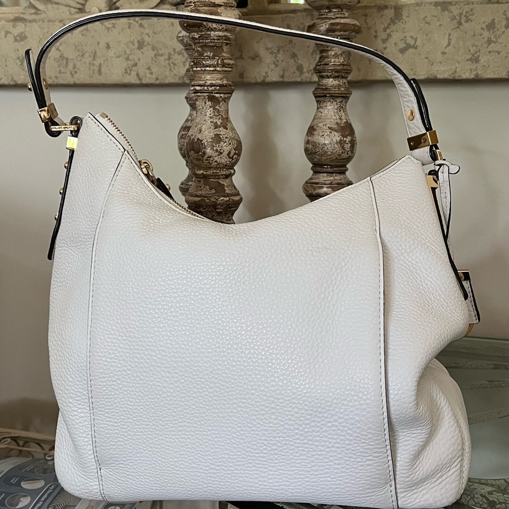 Michael Kors White Leather Hobo bag